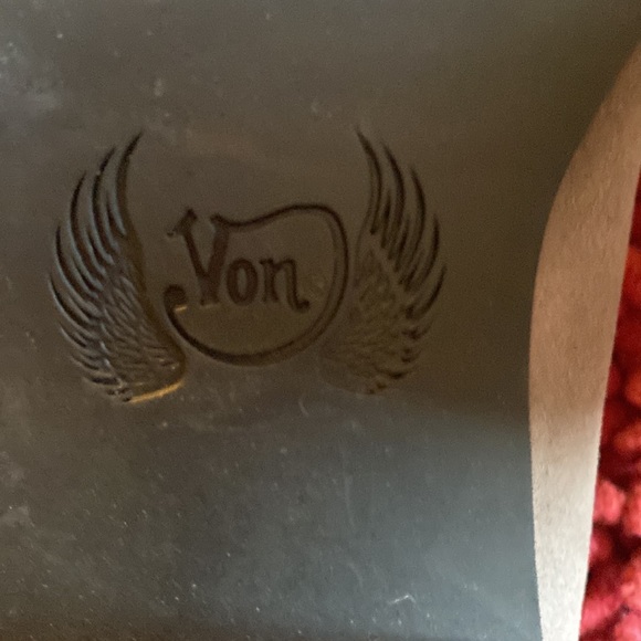 VON DUTCH (NWOB) Grey Suede Booties-Size 8.5M - Picture 7 of 7